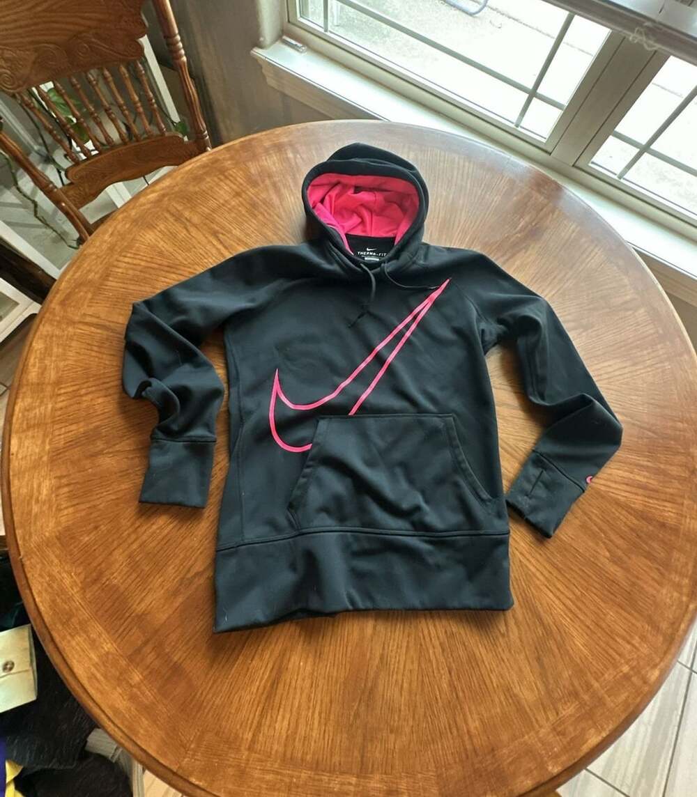 Nike Therma-Fit Black Hoodie with Pink Swoosh and Hood Lining Size M